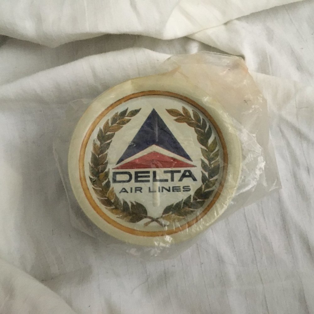VTG Delta Air Lines Metal Coasters - set of 5 - Picture 4 of 5